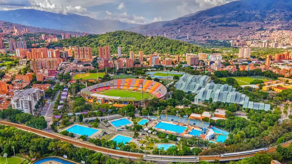 Medellin Colombia Travel Guide: The City That Rebuilt Itself